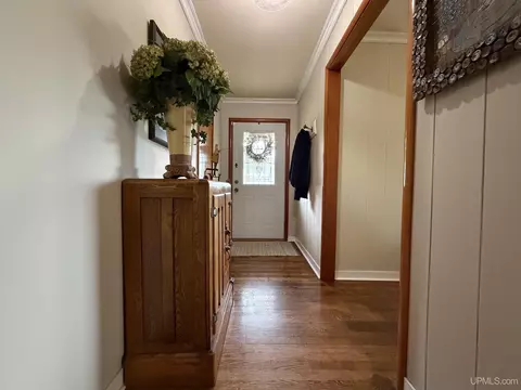 Entry Way - 205 Seilo, Ishpeming, MI 49849 photo 1 of 3