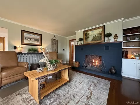 Living - 205 Seilo, Ishpeming, MI 49849 photo 2 of 5