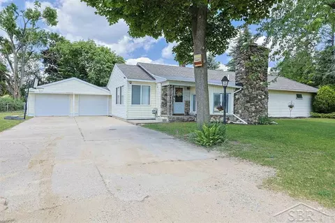 4811 Edgewood, Clare, MI 48617