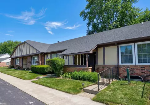 1433 Westbury, Davison, MI 48423