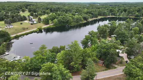 View/Area - 751 E Long Lk, Harrison, MI 48625 photo 9 of 12