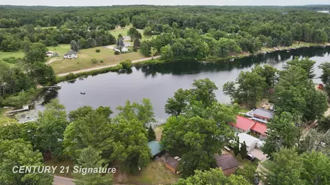 View/Area - 751 E Long Lk, Harrison, MI 48625 photo 10 of 12
