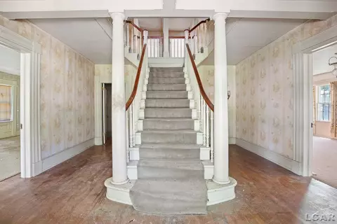 Entry Way - 411 S Main, Adrian, MI 49221 photo 1 of 3