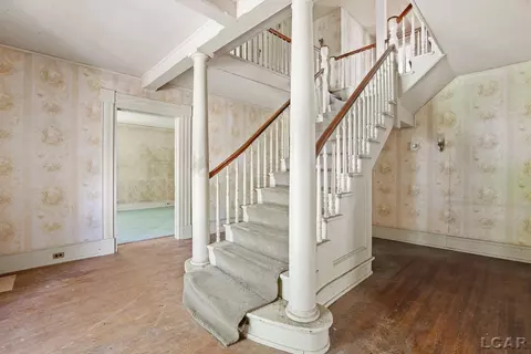 Entry Way - 411 S Main, Adrian, MI 49221 photo 2 of 3