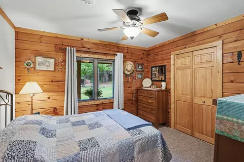 Bedroom - 259 Hatchery, Farwell, MI 48622 photo 3 of 3