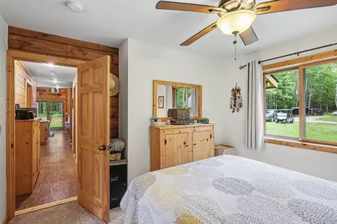 Bedroom - 259 Hatchery, Farwell, MI 48622 photo 1 of 3