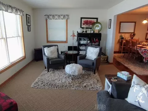 Living - 567 Mary, Harrison, MI 48625 photo 11 of 12