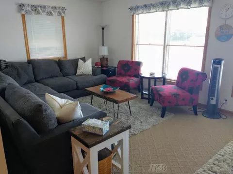 Living - 567 Mary, Harrison, MI 48625 photo 8 of 12