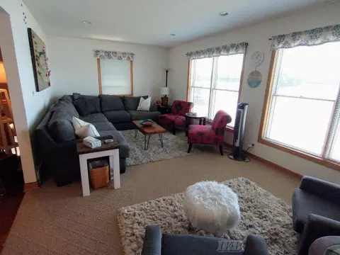 Living - 567 Mary, Harrison, MI 48625 photo 7 of 12