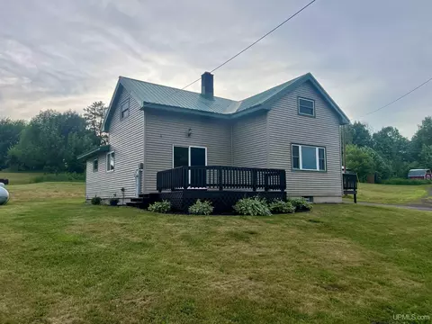 606 Mcclellan, Rockland, MI 49960