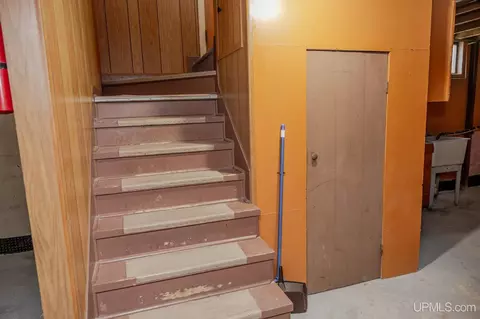 802 Palms, Ishpeming, MI 49849 photo 37