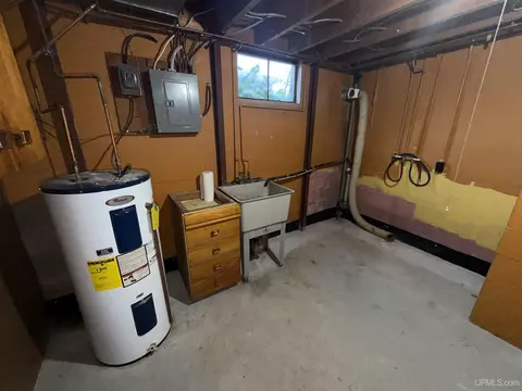 802 Palms, Ishpeming, MI 49849 photo 51