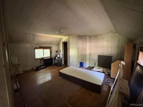 Bedroom - 175 County Rd Pdj, Ishpeming, MI 49849 photo 3 of 6