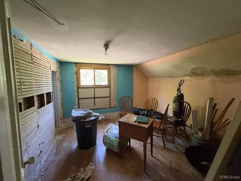 Bedroom - 175 County Rd Pdj, Ishpeming, MI 49849 photo 5 of 6