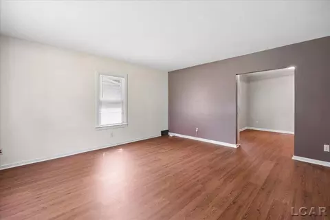 Living - 1237 Vine, Adrian, MI 49221 photo 2 of 4