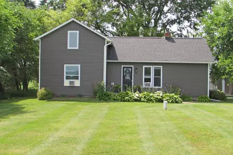 834 S Dietz, Webberville, MI 48892