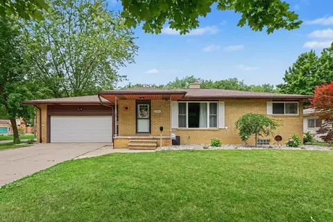 1501 N Dewitt, Bay City, MI 48706