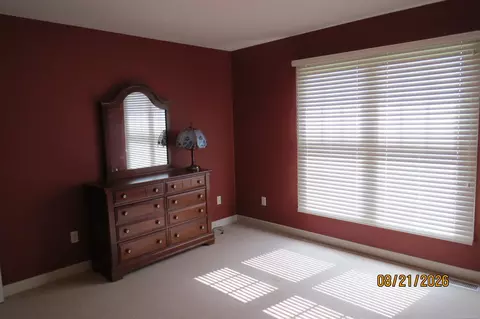 Bedroom - 5155 Ruby Rdg, Holland, MI 49424 photo 2 of 3