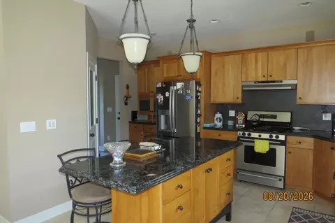 Kitchen - 5155 Ruby Rdg, Holland, MI 49424 photo 2 of 4