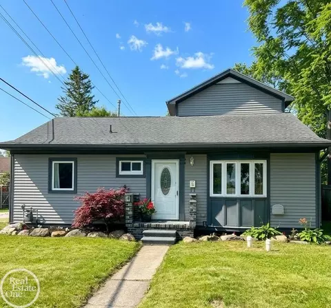 1116 Garfield, Port Huron, MI 48060