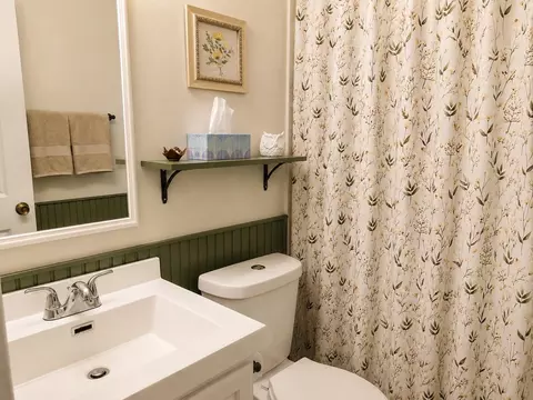 Bath - 3824 Lapham, Harrison, MI 48625 photo 2 of 4