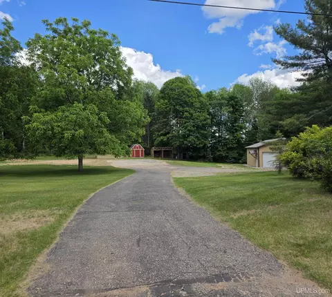 n5784 Michigan 95, Iron Mountain, MI 49801