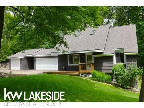 5096 Mohawk, Clarkston, MI 48348