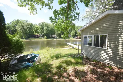 Exterior - 1121 1131 Lk, Harrison, MI 48625 photo 3 of 4