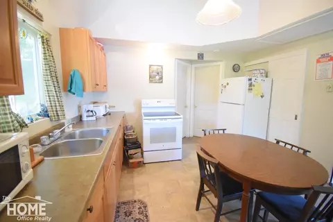 Kitchen - 1121 1131 Lk, Harrison, MI 48625 photo 1 of 3