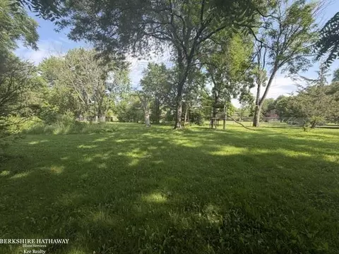 11827 Carney, Warren, MI 48089