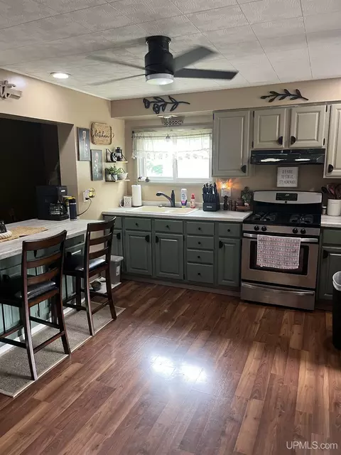 Kitchen - 712 Wabash, Ishpeming, MI 49849 photo 1 of 7