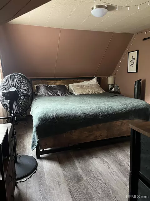 Bedroom - 712 Wabash, Ishpeming, MI 49849 photo 1 of 4