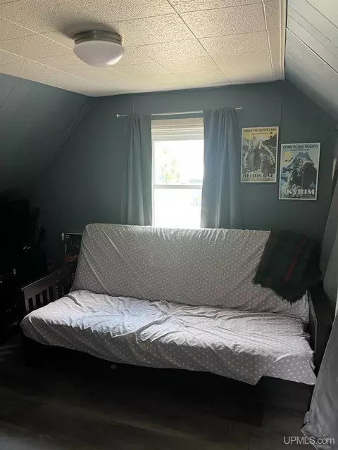 Bedroom - 712 Wabash, Ishpeming, MI 49849 photo 4 of 4