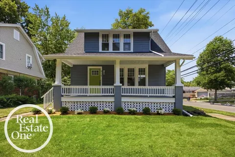 819 Notre Dame, Grosse Pointe, MI 48230