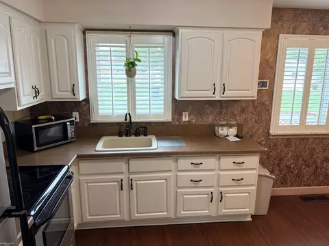 Kitchen - 31759 Stricker, Warren, MI 48088 photo 3 of 3