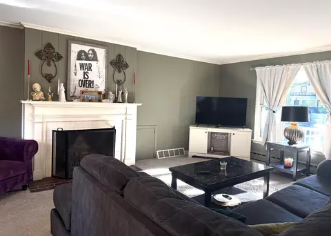 Living - 210 Pendleton, Bay City, MI 48708 photo 1 of 3