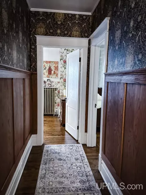 Entry Way - 111 E Main, Negaunee, MI 49866 photo 19 of 30