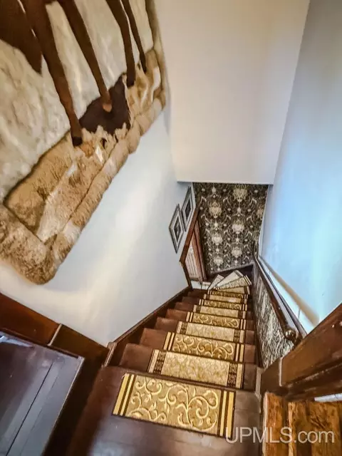 Entry Way - 111 E Main, Negaunee, MI 49866 photo 23 of 30