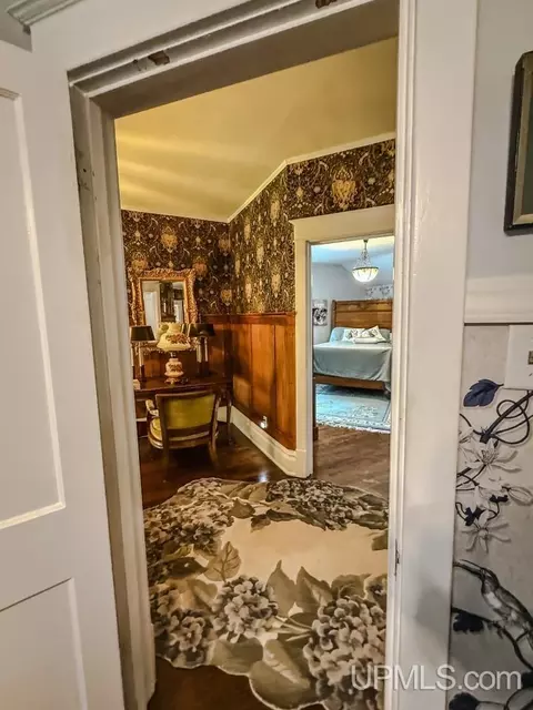 Entry Way - 111 E Main, Negaunee, MI 49866 photo 16 of 30