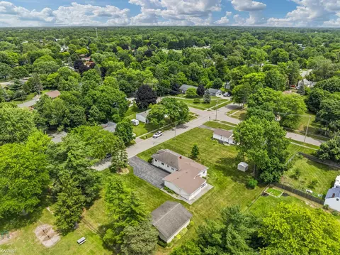 View/Area - 1018 Mildred, Flushing, MI 48433 photo 4 of 7