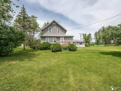 3754 Stewart, Monroe, MI 48162 photo 1