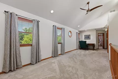 Entry Way - 817 Outer, Tecumseh, MI 49286 photo 3 of 4
