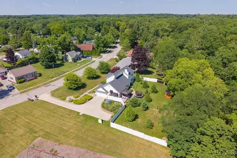 View/Area - 817 Outer, Tecumseh, MI 49286 photo 5 of 6