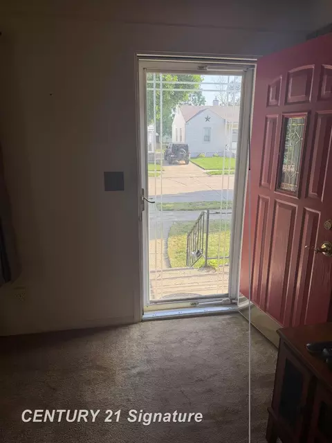 Entry Way - 658 E Coy, Hazel Park, MI 48030 photo 1 of 3