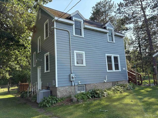 1010 Plymouth, Wakefield, MI 49968