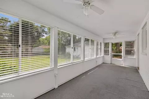 Exterior - 581 Hampton, Grosse Pointe Woods, MI 48236 photo 3 of 15