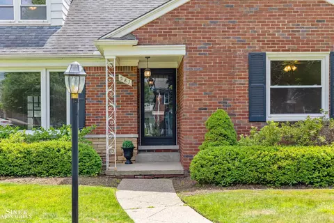 Other - 581 Hampton, Grosse Pointe Woods, MI 48236 photo 1 of 9