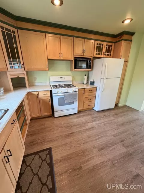 1417 N 2nd, Ishpeming, MI 49849 photo 5