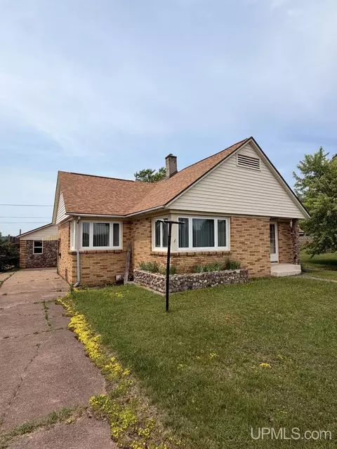 1417 N 2nd, Ishpeming, MI 49849 photo 1