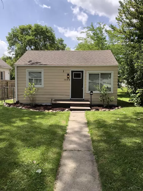 1425 Cypress, Saginaw, MI 48602